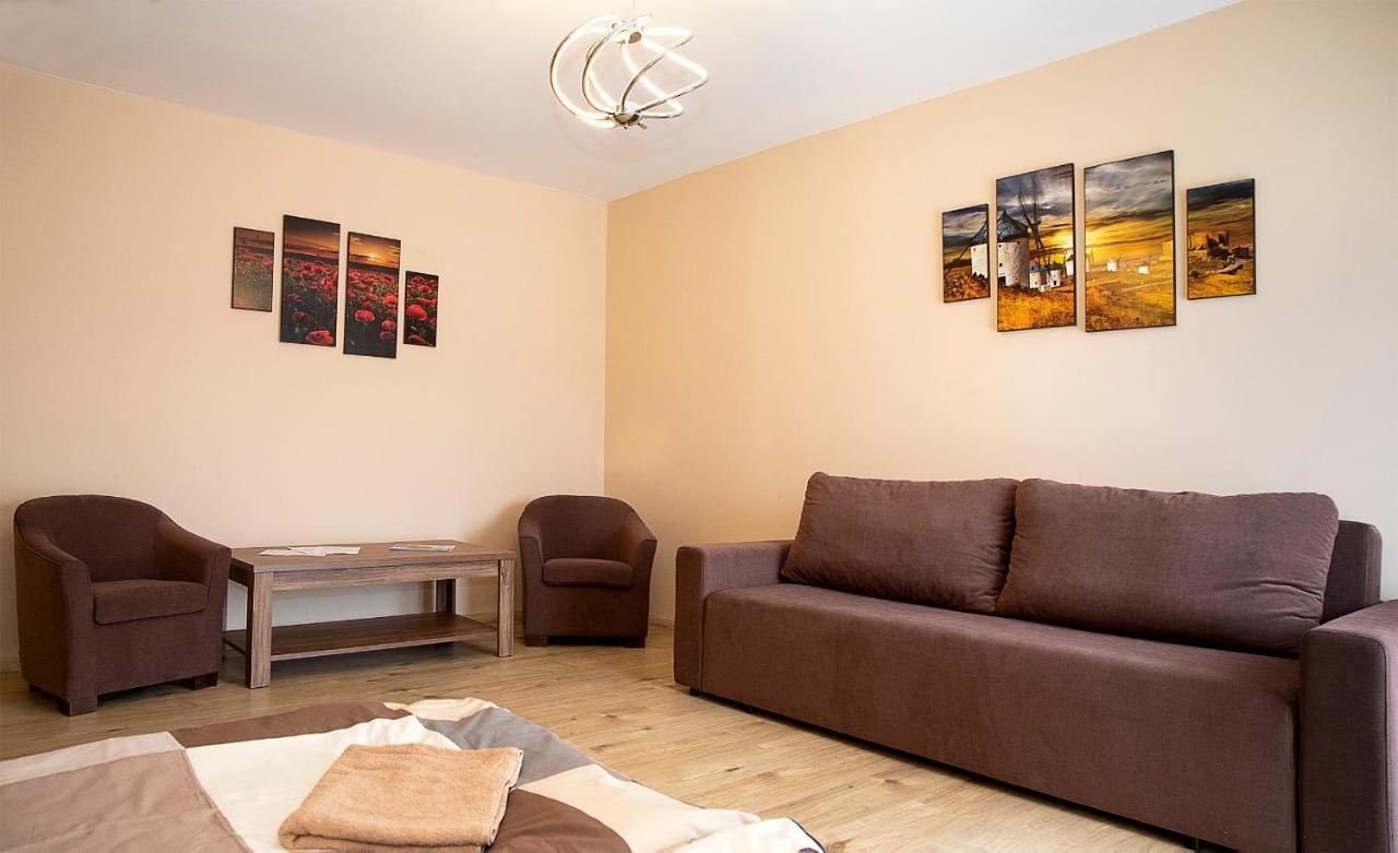 Lux Apartman Buek Buk Exterior foto