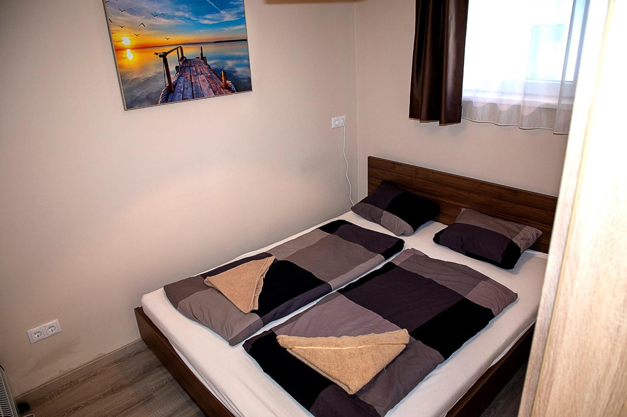 Lux Apartman Buek Buk Exterior foto