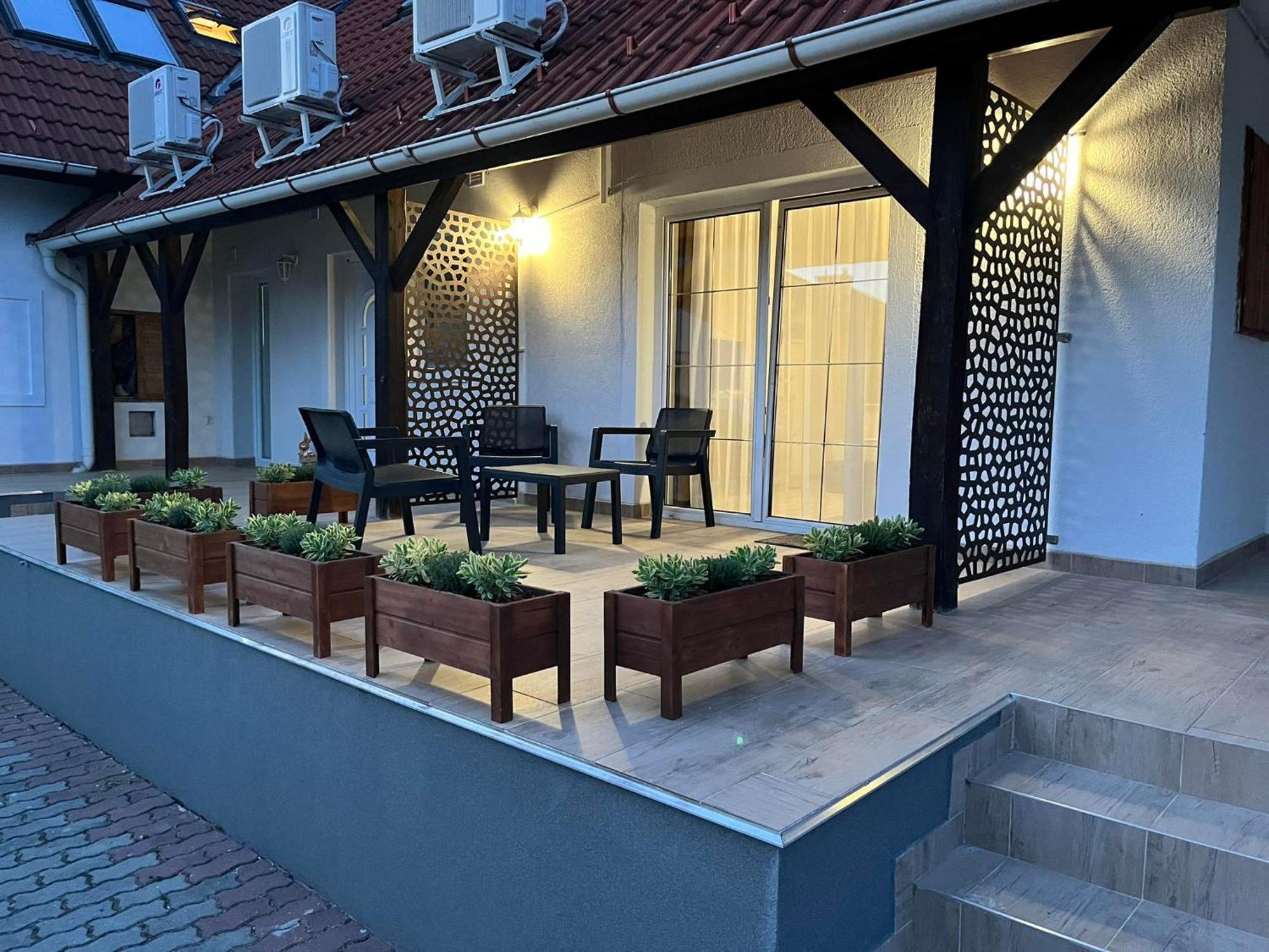 Lux Apartman Buek Buk Exterior foto